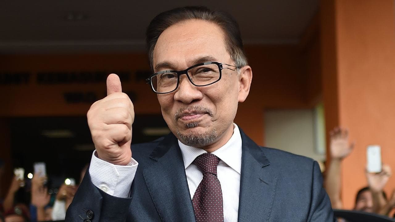Impak Anwar Ibrahim! Papan Indeks Bursa Hijau Merentasi Sektor