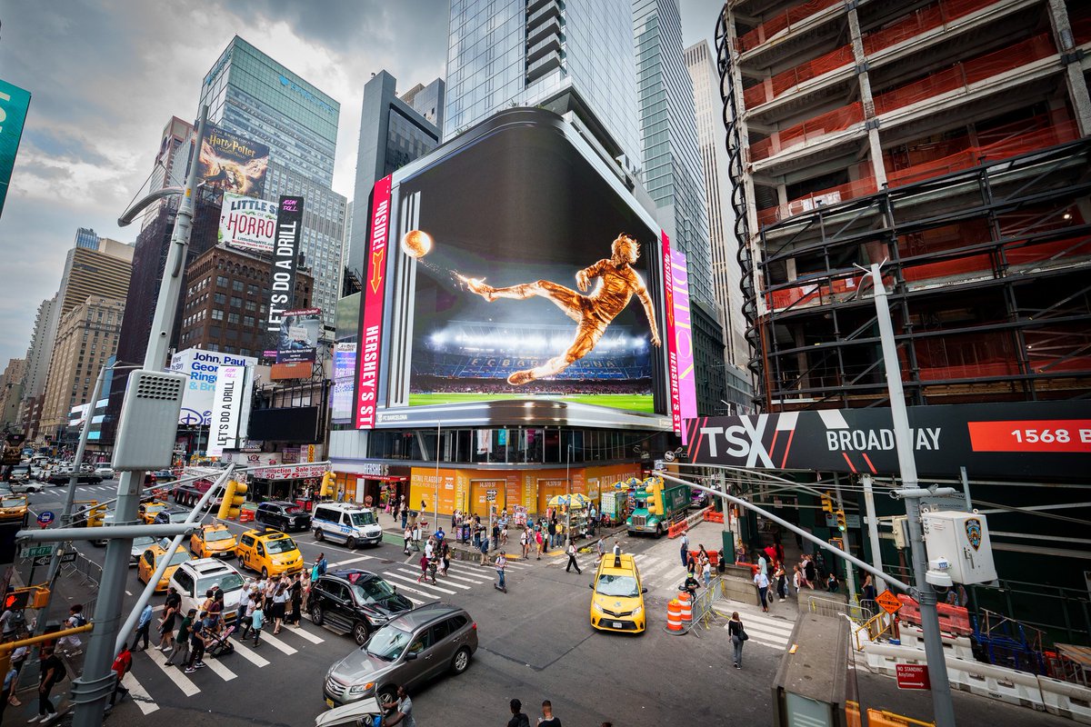 FC Barcelona Lancar NFT Pertama Di Times Square, Terjual Pada Harga $693,000!