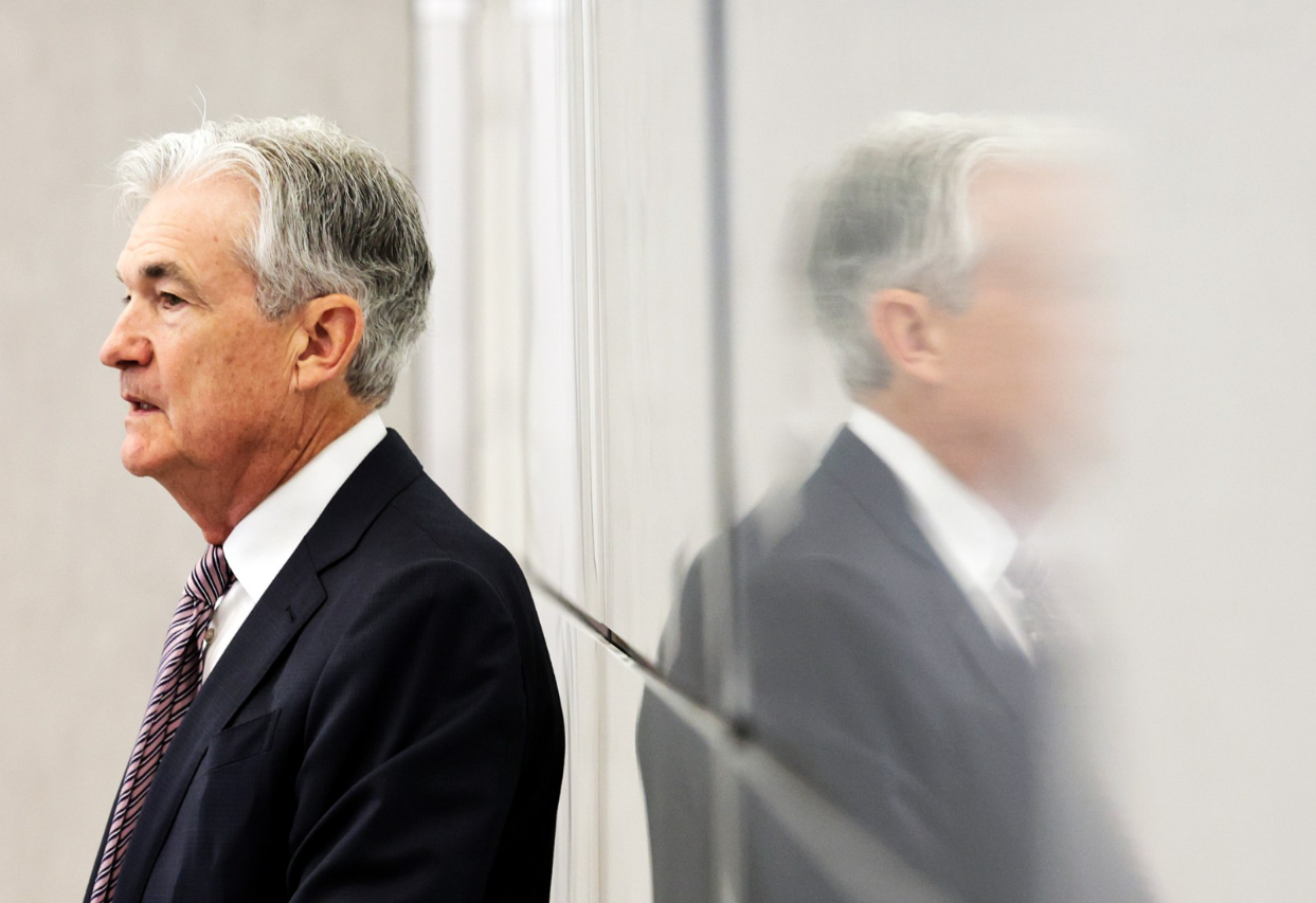 Dup Dap Dup Dap! USD Gelisah Menunggu Kejutan Powell