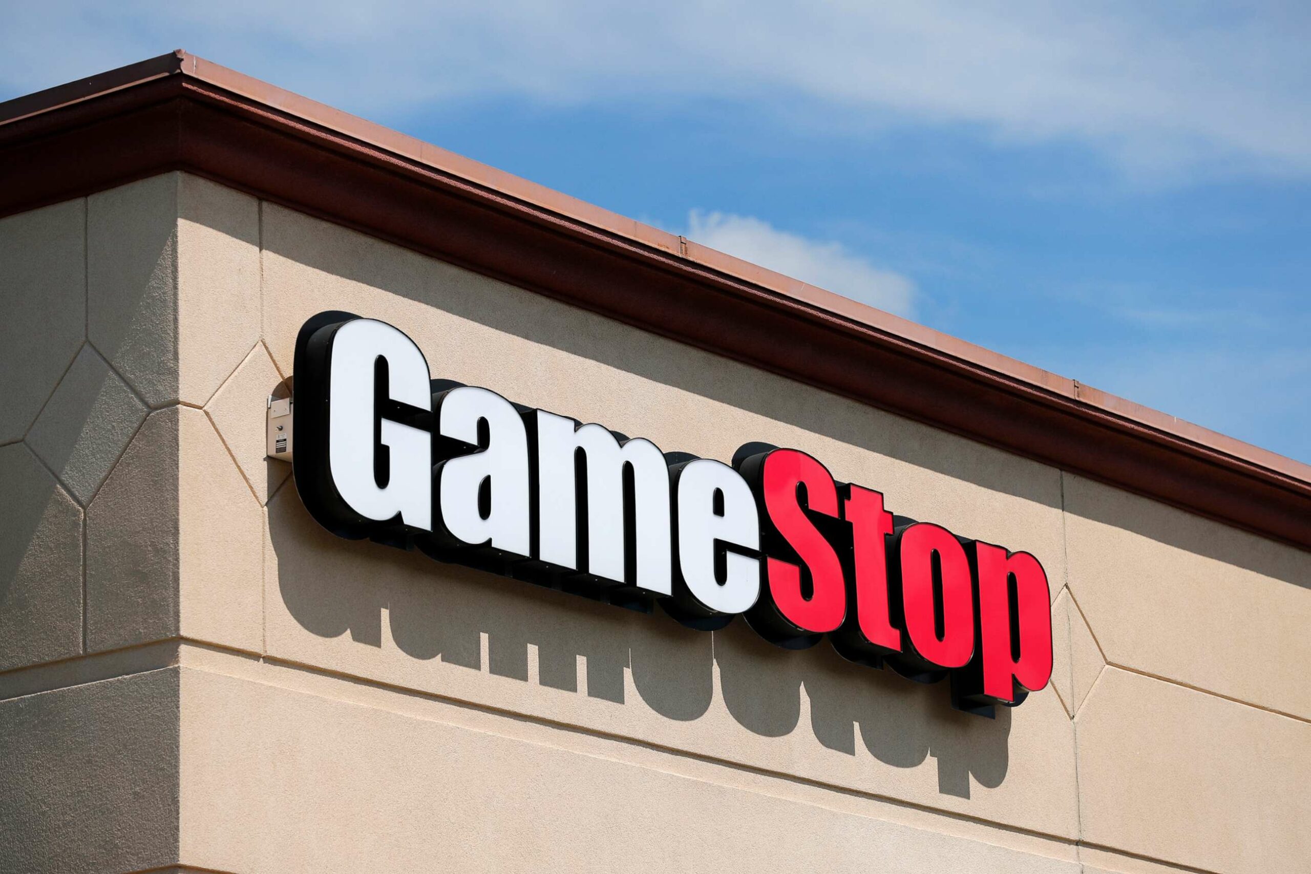 Parah! Pengumuman CEO GameStop Punca Harganya Terbenam Rendah!