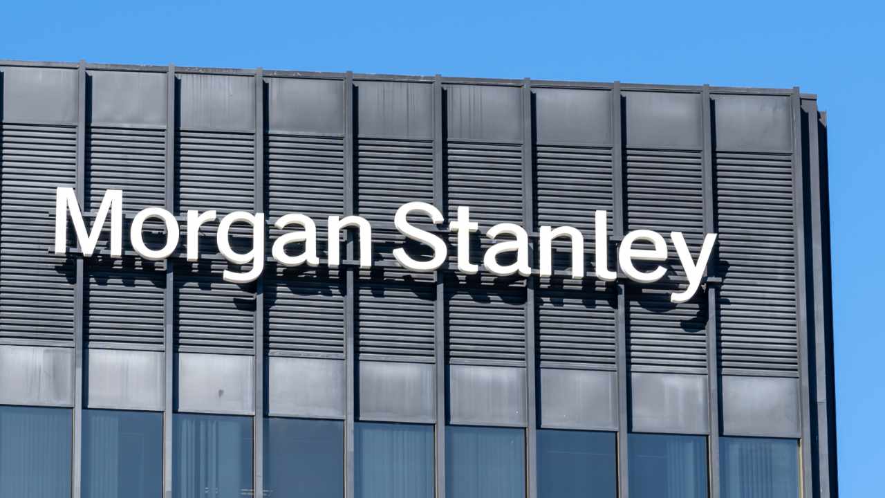 Morgan Stanley Ramal Penerjunan Pendapatan Korporat AS, Saham Bakal Terkesan?
