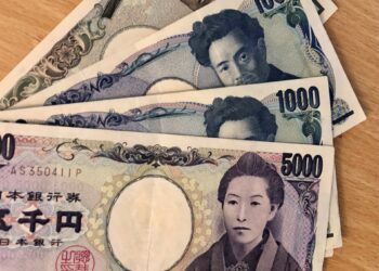 Bank of Japan (BOJ) Beri Isyarat Tiada Kenaikan Kadar, Yen Junam Di Sesi Asia