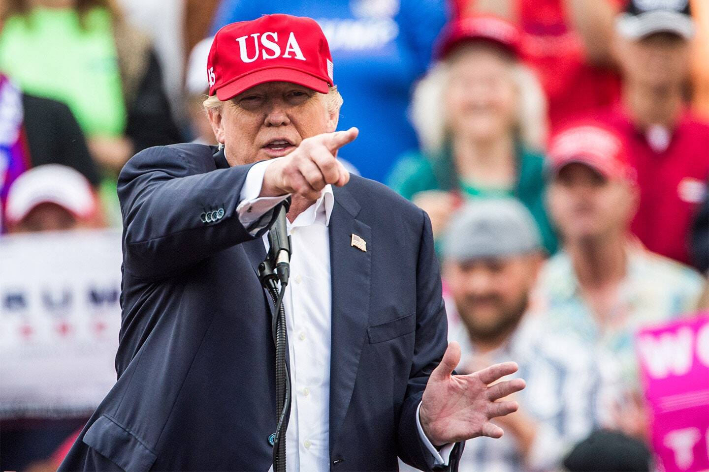 Trump Ugut Kenakan Cukai 100% Kepada Negara Yang ‘Buang’ Dolar!