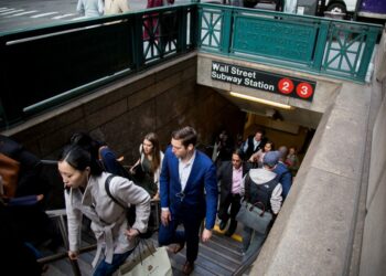 Laporan ADP Menunjukkan Lonjakan Pekerjaan: Apa Sebenarnya Yang Berlaku?