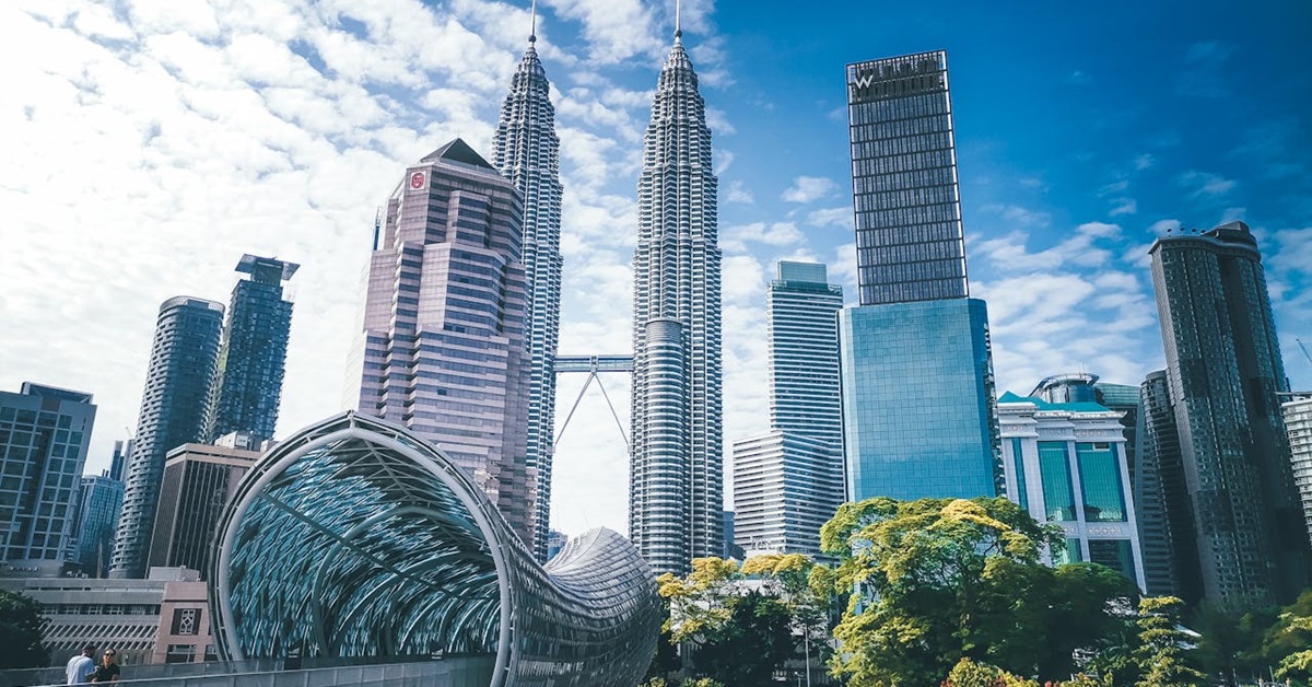 KDNK Malaysia Meningkat 5.3% Pada Suku Ketiga