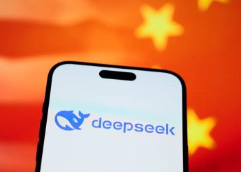 DeepSeek Hadapi Sekatan Oleh Syarikat Swasta & Kerajaan
