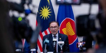 “ASEAN Perlu Luaskan Hubungan di Tengah Perang Dagang AS-China, Malaysia Kekal Berkecuali” – PM Anwar