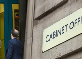 2,100 Dibuang Kerja, Pejabat Kabinet UK Alami Rombakan Terbesar Dalam Sejarah!