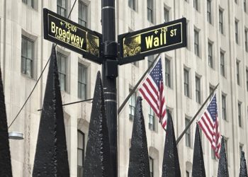 Wall Street Seimbang – Pelabur Waspada Nantikan Laporan Pendapatan ‘Megacap’
