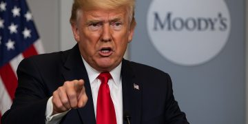 Trump Bengang Moody’s Potong Gred Amerika, Tapi Mahu Tambah Lagi Hutang Negara $3 Trilion?