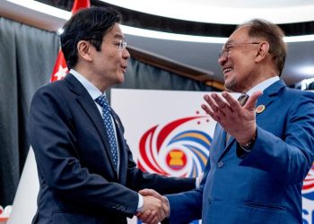 “Kenapa Berhenti pada 98.6%? ASEAN Patut Hapus Cukai Sepenuhnya” – PM Lawrence Wong