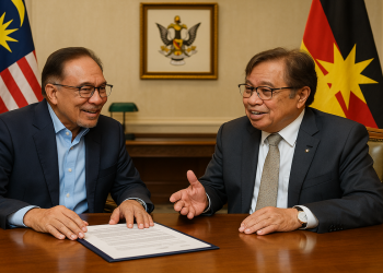 PMX & Abang Johari Bersatu, Bincang Langkah Tangani Isu Petronas Di Sarawak