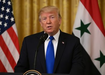 Trump Buat Perubahan Dasar Amerika Mengejut, Tarik Balik Sekatan Ke Atas Syria