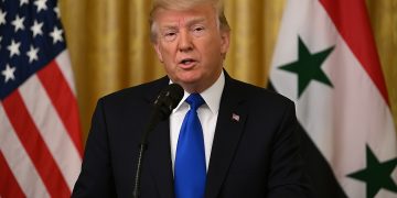 Trump Buat Perubahan Dasar Amerika Mengejut, Tarik Balik Sekatan Ke Atas Syria