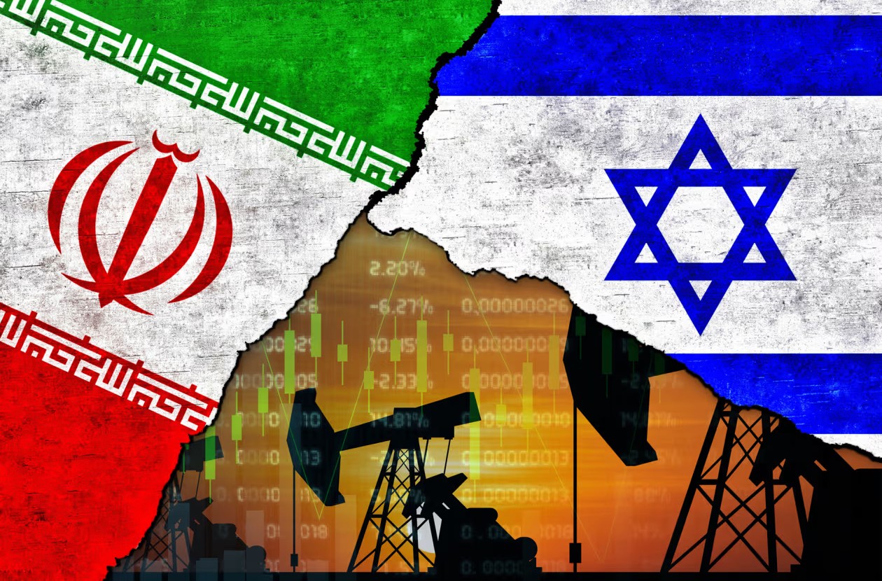 Pasaran Minyak Terus ‘Mendidih’, Harga Melonjak Lebih 13% Susulan Serangan Israel!
