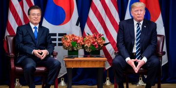 Trump Setuju Kurangkan Tarif Korea Selatan Kepada 15%