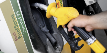 Harga RON97 & Diesel Naik 3 Sen Seliter, RON95 Kekal RM2.05!