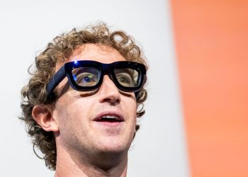 Zuckerberg Lancarkan Cermin Mata Pintar ‘Superintelligence’