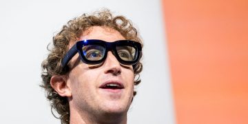 Zuckerberg Lancarkan Cermin Mata Pintar ‘Superintelligence’