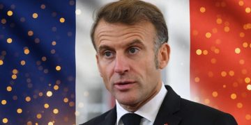 Presiden Macron Bakal Lantik PM Perancis Baharu Dalam 48 Jam