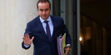 Eropah Bergoncang! PM Perancis Letak Jawatan Selepas Umum Kabinet Baharu