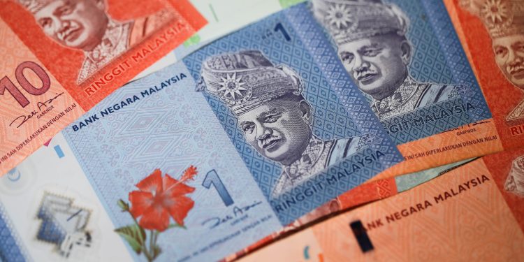 Ringgit Dibuka Lebih Kukuh Berbanding USD