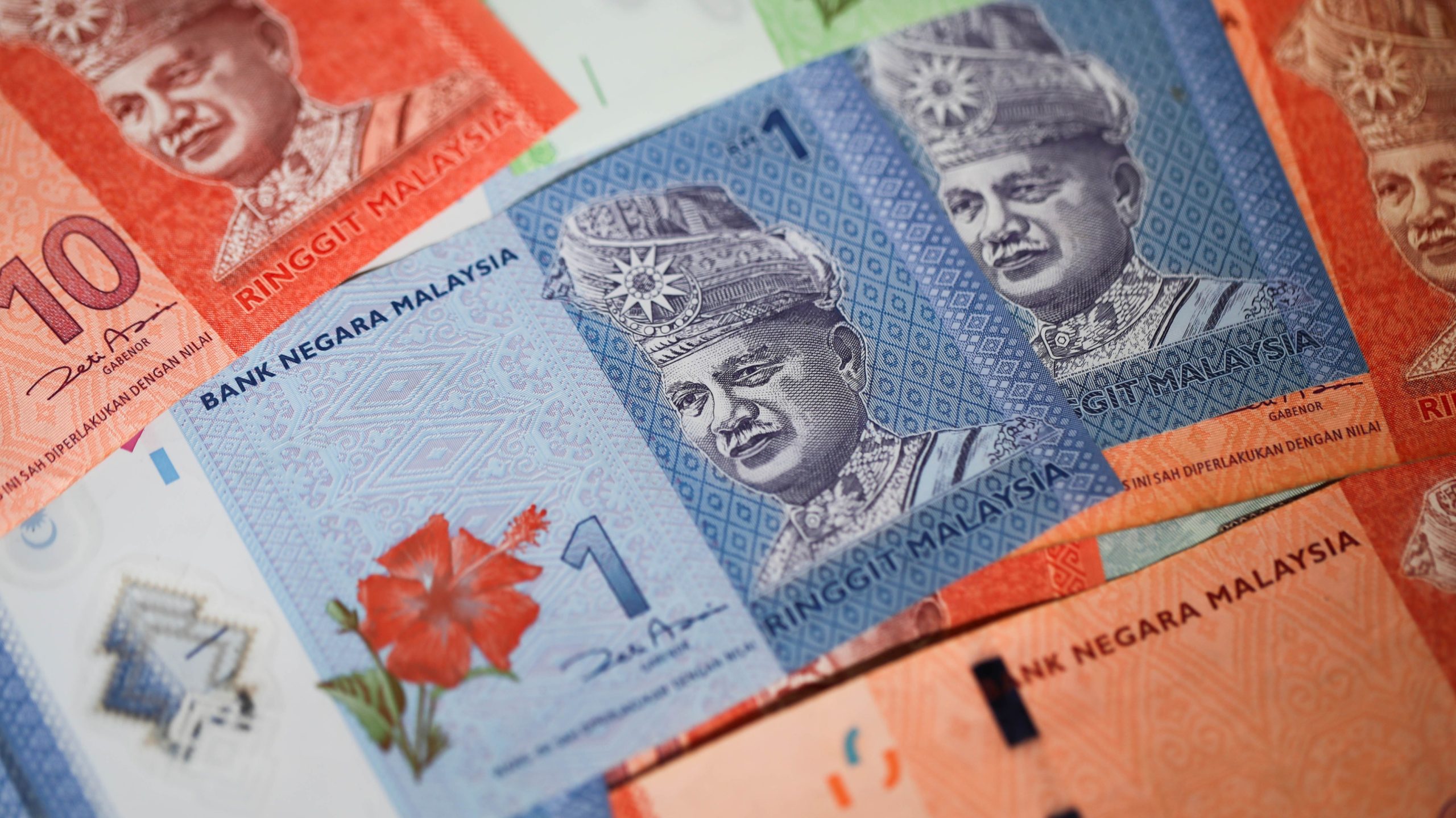 Ringgit Dibuka Lebih Kukuh Berbanding USD