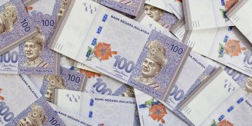 Ringgit Dibuka Sedikit Tinggi Berbanding USD
