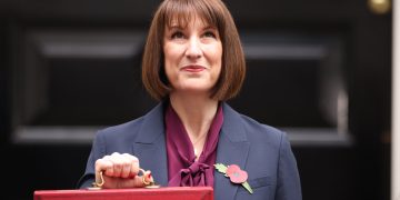 Rakyat Terkejut !Kerajaan UK Umum Cukai Baharu 2025