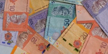 Ringgit Dibuka Lebih Rendah Berbanding Dolar AS!