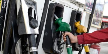 Harga Minyak RON95 Dinaikkan Kepada RM2.65 Seliter