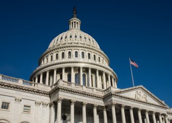 Senat Capai Persetujuan Lanjutkan Pembiayaan Sebelum Kerajaan Dibuka Sepenuhnya