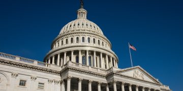 Senat Capai Persetujuan Lanjutkan Pembiayaan Sebelum Kerajaan Dibuka Sepenuhnya