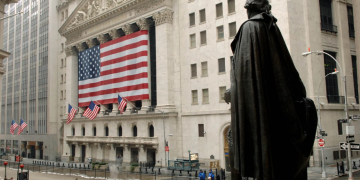 Wall Street Catat Kejatuhan Terbesar Dalam Tempoh 3 Bulan!