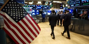 Indeks Utama Wall Street Terbang Tinggi, Mesyuarat FOMC Jadi Tumpuan