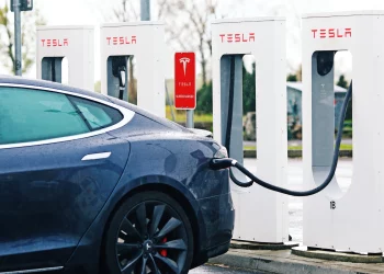 Jualan Kereta EV UK Pecah Rekod Tertinggi Pada 2025!