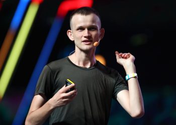 Vitalik Kongsikan Perbezaan ‘DeFi Sebenar’ & Stablecoin Yield Berpusat