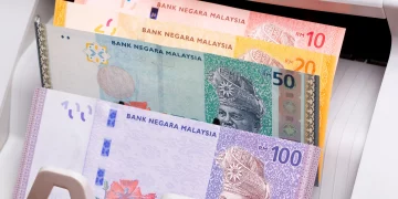 Ringgit Dibuka Tinggi Pada Paras 3.90!