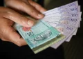 Ringgit Dibuka Tinggi Pada 3.88 Berbanding USD