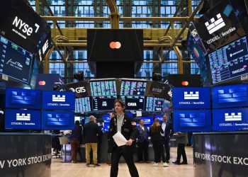 Wall Street Bercampur Menjelang Data Inflasi AS!