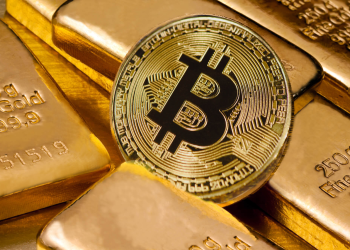 ETF Bitcoin Masuk $56 Bilion, Emas Bukan Lagi Pilihan Utama?