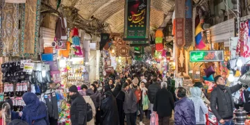 Iran Umum Kenaikan Gaji Minimum Melebihi 60%!