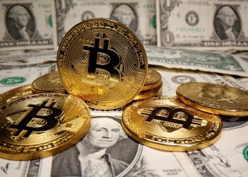 Bitcoin Hampiri $73,000 Walaupun Ekonomi AS Lemah?