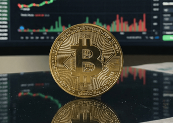 Bitcoin Jatuh Bawah $71,000 Akibat Ketegangan AS–Iran