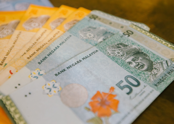 Ringgit Sedikit Menyusut RM3.97 Berbanding Dolar AS