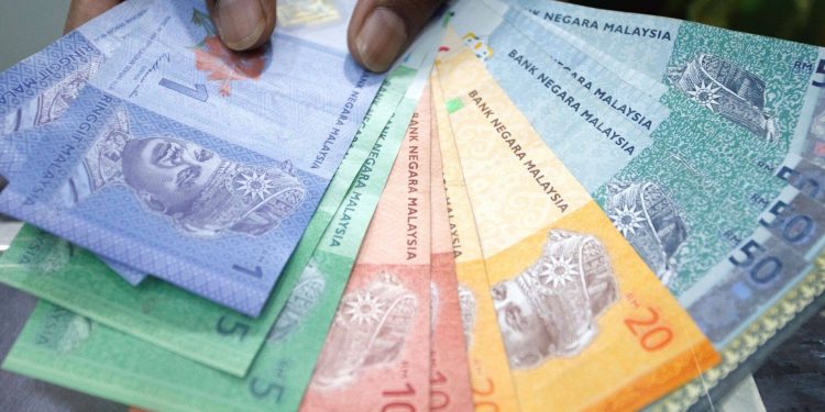 Ringgit Dibuka Tinggi Menjelang Data Inflasi AS