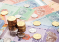 Ringgit Catat Kenaikan Awal Ketika Dolar AS Melemah