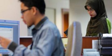 Isu Gaji Rendah: Malaysia Berdepan Krisis Struktur Ekonomi & Kemahiran