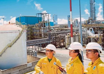 Keuntungan Bersih Petronas Merosot Sebanyak RM438.68 Juta