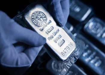 Harga Perak Junam 52% Sejak Cecah Rekod Tertinggi!